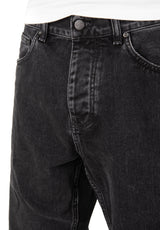 Newel Pant (Maitland / cropped) blackstonewashed Closeup1