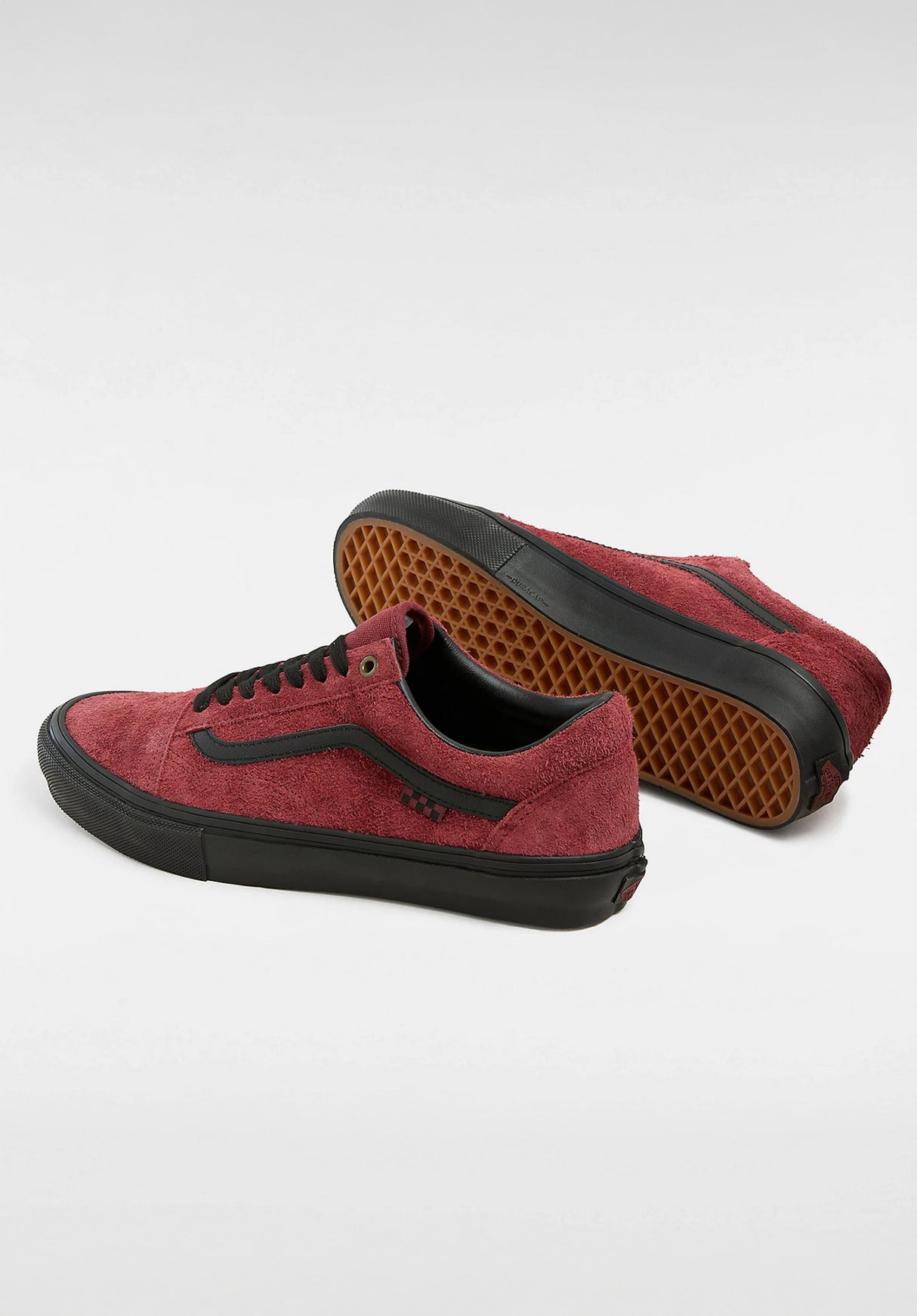 Old Skool SKATE hairysuedeblack-burgundy Closeup1